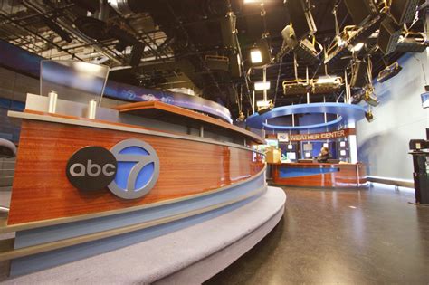 abc 7 newsroom